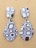 Mauve and Silver Quilt Pattern Dangles: Post
